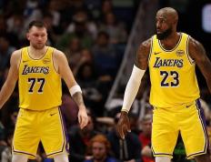 Lanbo-包含穆雷赛事官方发布挺进下一轮新规，湖人争议不断！的词条