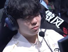 兰博竞技-Rookie回归赛场，出色防守首场状态亮眼，G2观众沸腾！的简单介绍