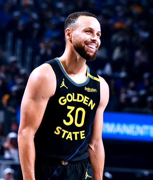 兰博电竞-风云突变！成都蓉城赛前扳平良机；NBA常规赛版图或重绘；信心回归；赛程密集仍需轮换的简单介绍