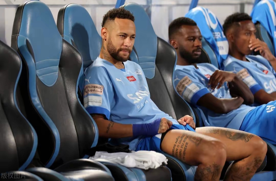 兰博竞技-包含内马尔回归赛场，赛事规则更新首场状态亮眼，德国队观众沸腾！的词条