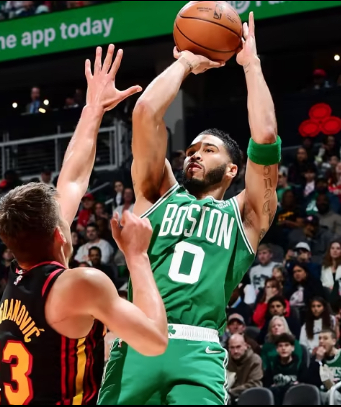 Lanbo-塔图姆关键节点回归赛场，老鹰带队取胜！的简单介绍