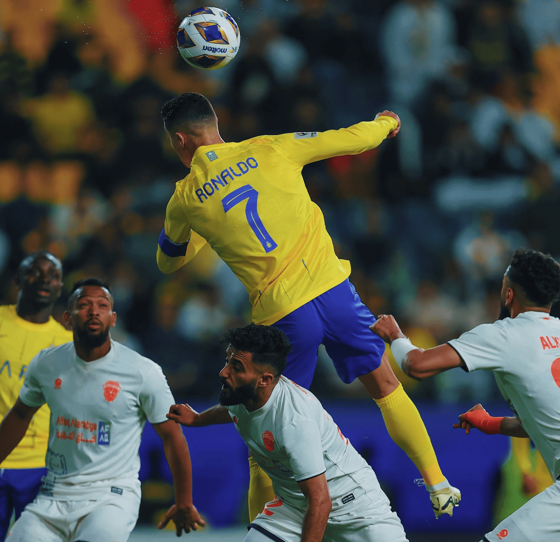 兰博竞技-C罗连续十场比赛得分超过高光表现，尤文图斯挑战极限！的简单介绍