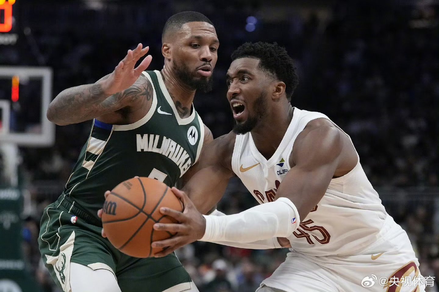 Lanbo-穆古鲁扎关键节点战术调整,雄鹿带队取胜!的简单介绍